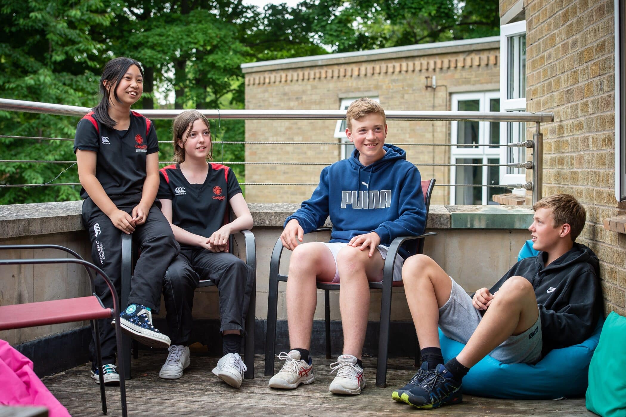 Hodges pupils on balcony