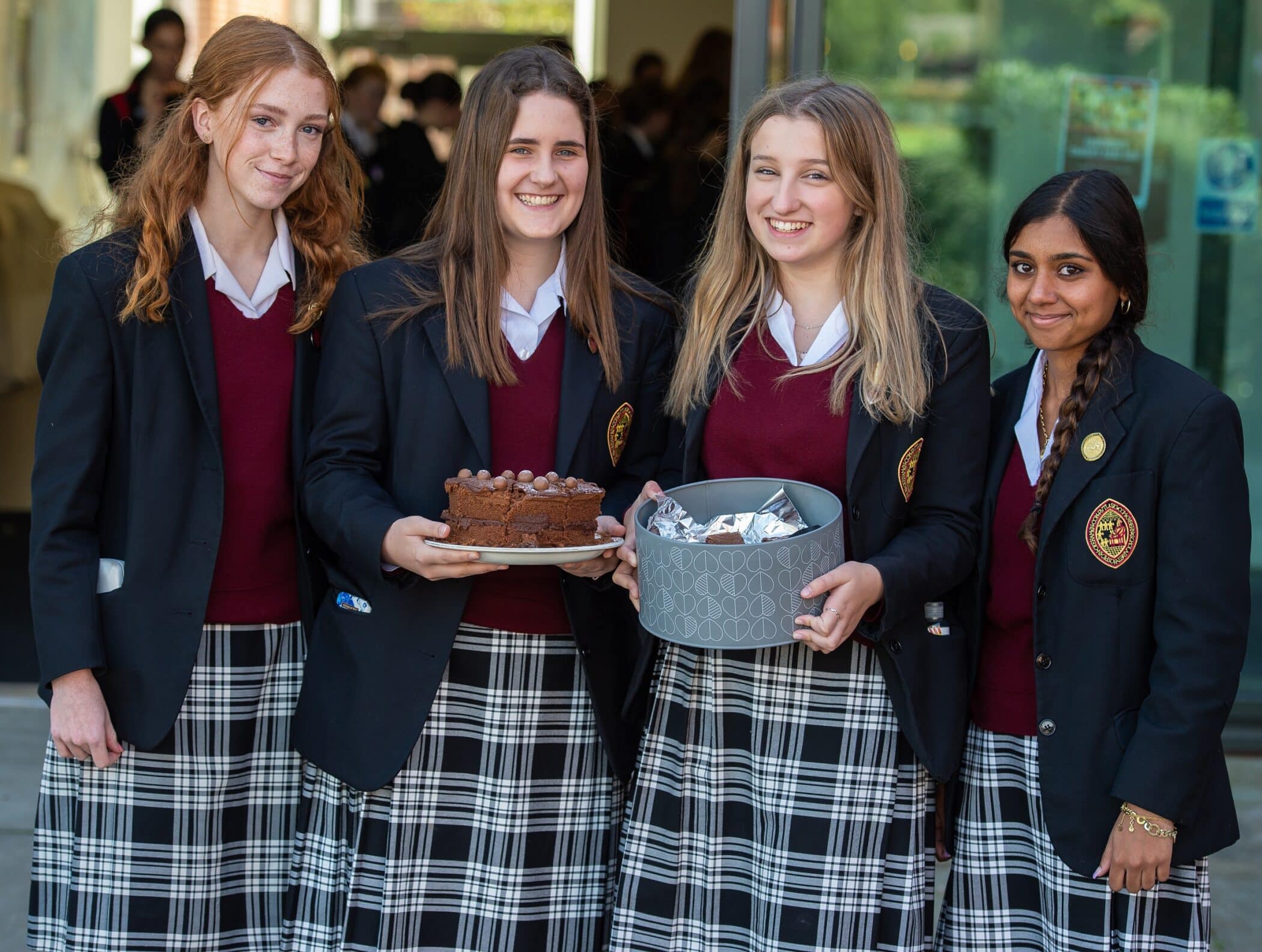 Gunthorpe House Girls holding cakes