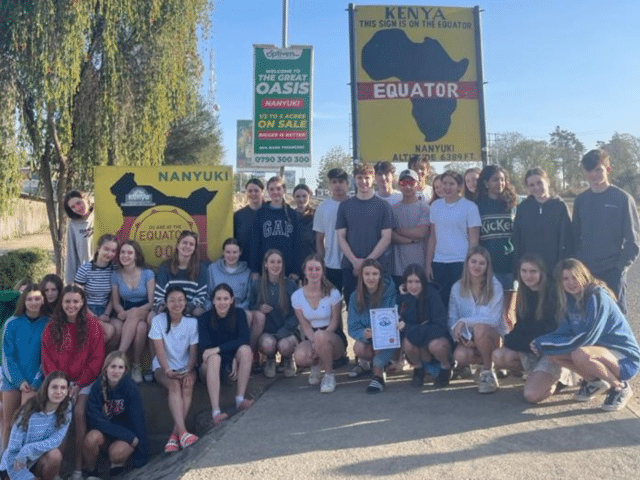 Group photo of pupils in Kenya at the equator