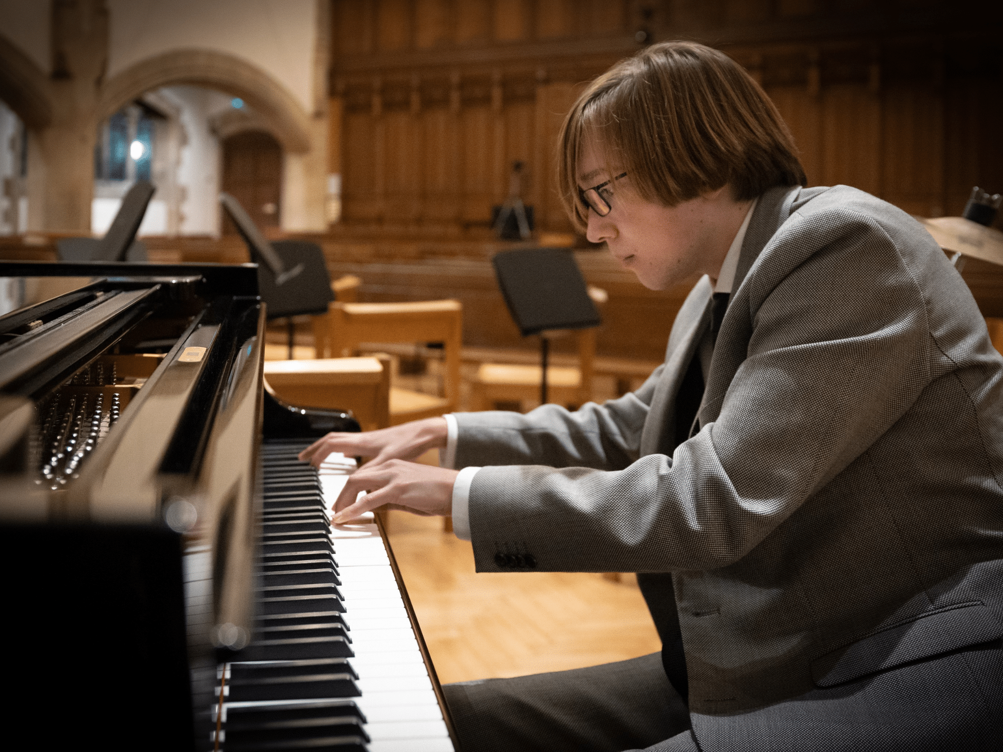 Jan playing the piano